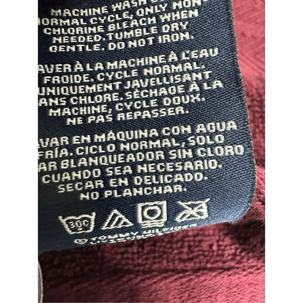 NWOT Tommy Hilfiger Modern American Solid Bath Towel 30 X 54 Inches 100% Cotton